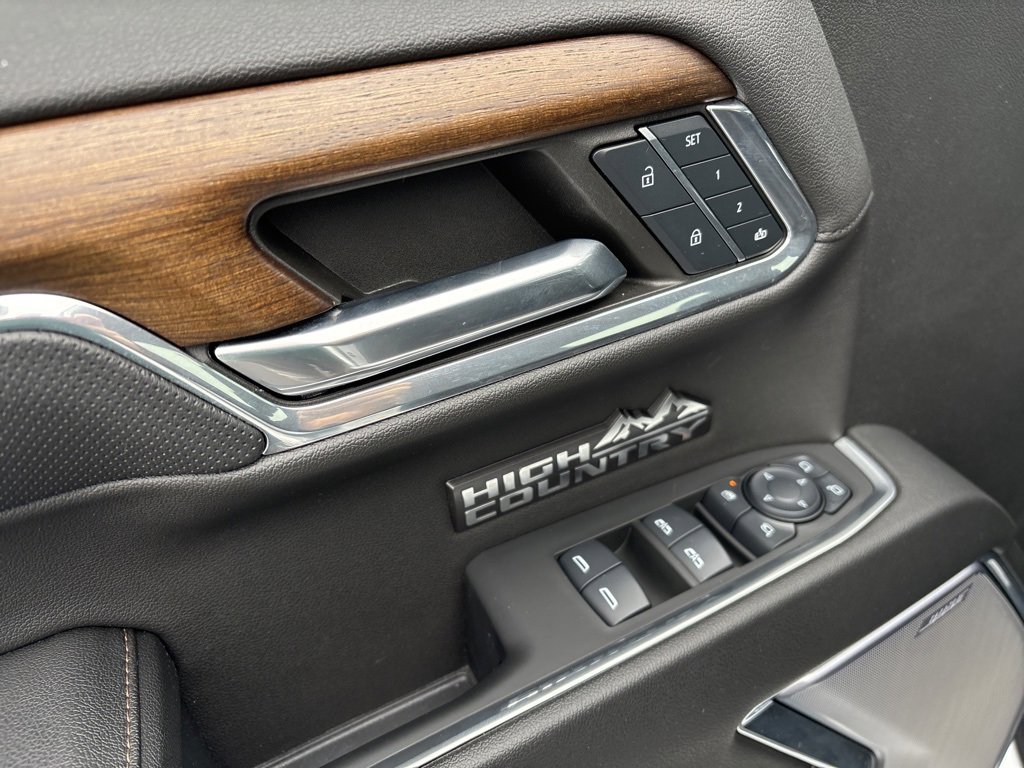 Used 2024 Chevrolet Silverado 1500 High Country w/ Technology Package image 20