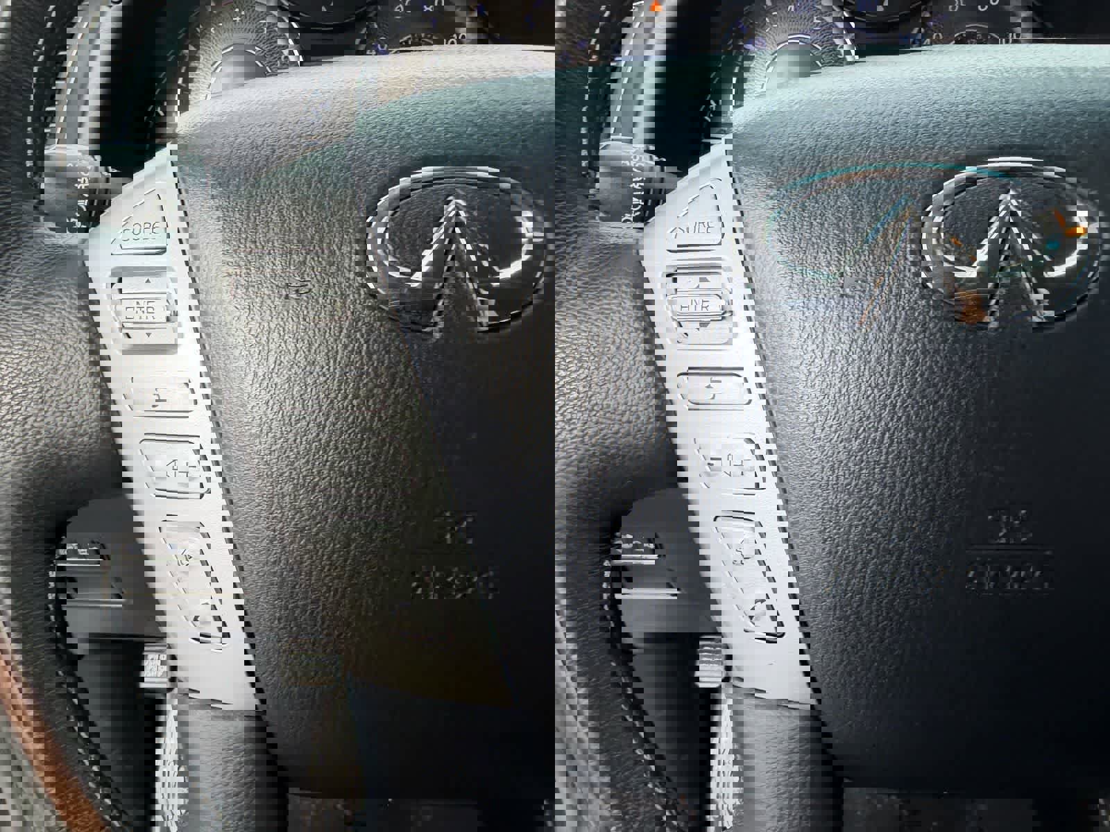 Used 2017 INFINITI QX80 2WD w/ Driver Assistance Package image 40