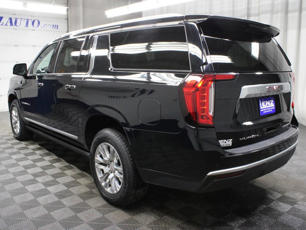 Used 2023 GMC Yukon XL Denali AWD/4WD image 7