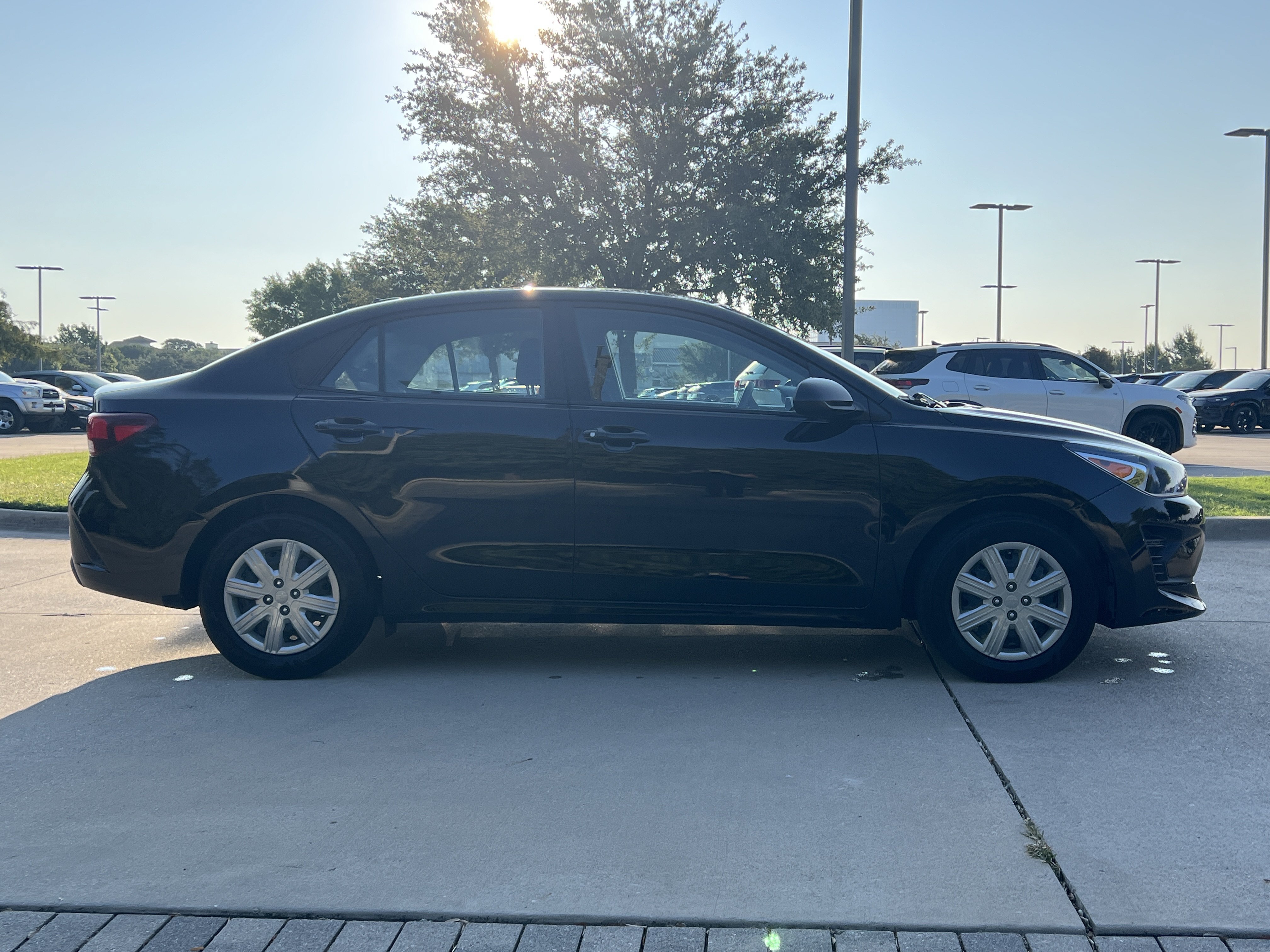 Used 2023 Kia Rio LX FWD image 7