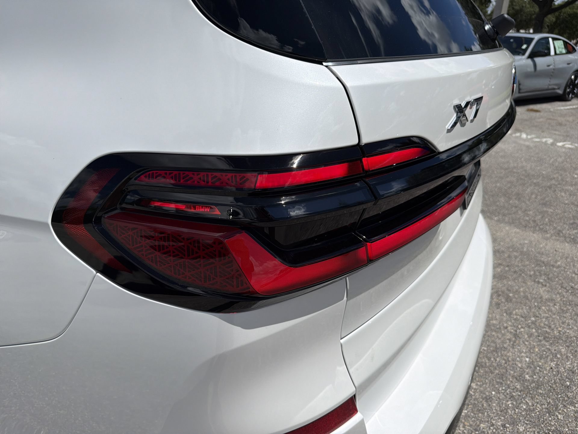 New 2027 BMW X7 xDrive40i w/ Executive Package AWD/4WD image 11