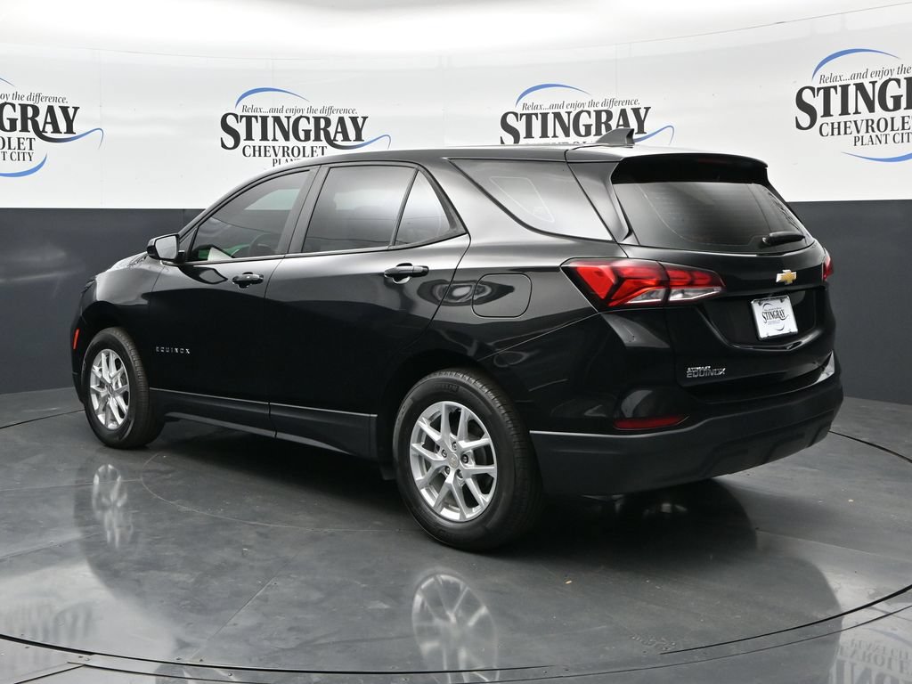 Used 2023 Chevrolet Equinox LS FWD image 6