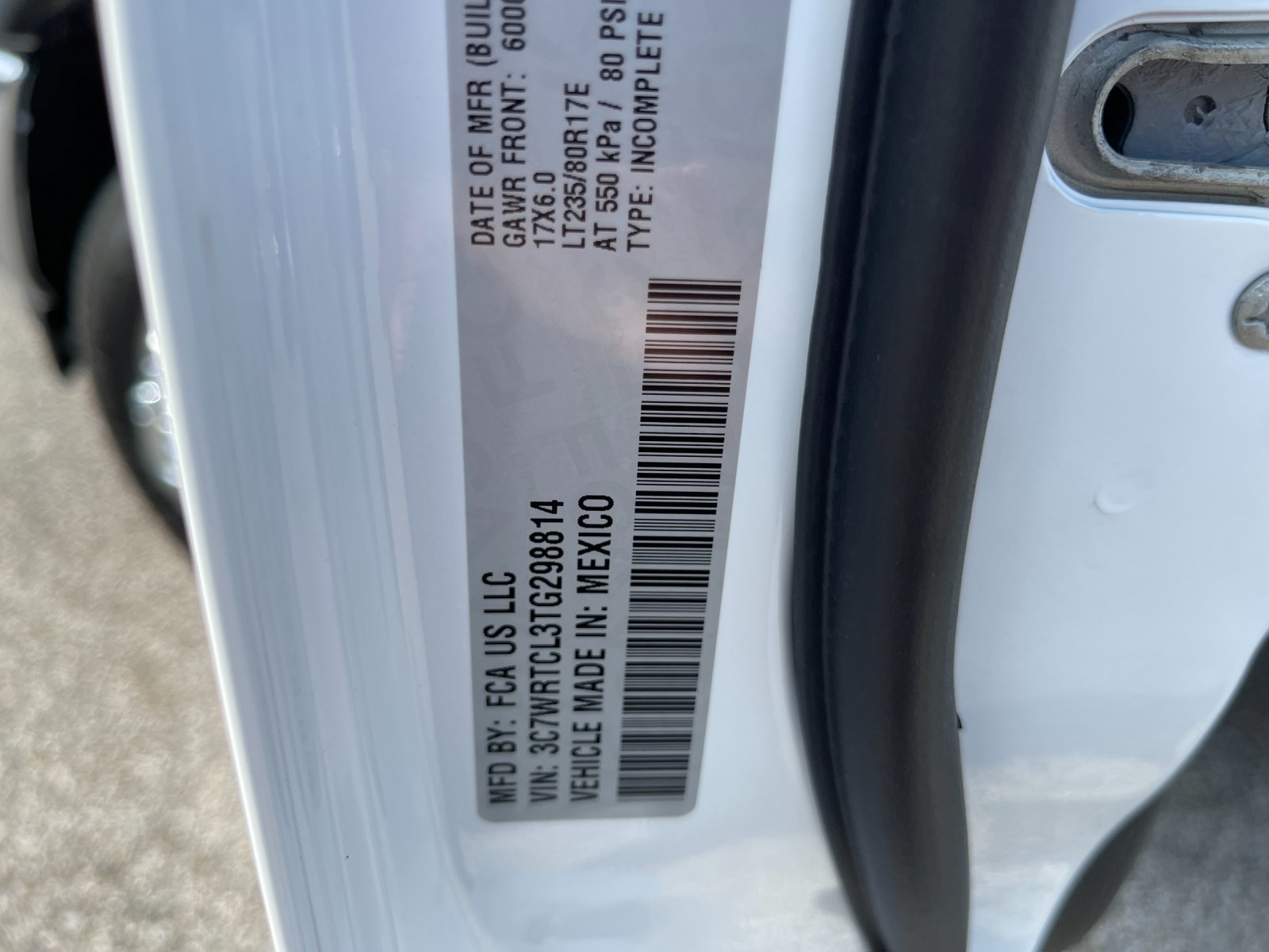 New 2026 RAM 3500 Big Horn AWD/4WD image 31