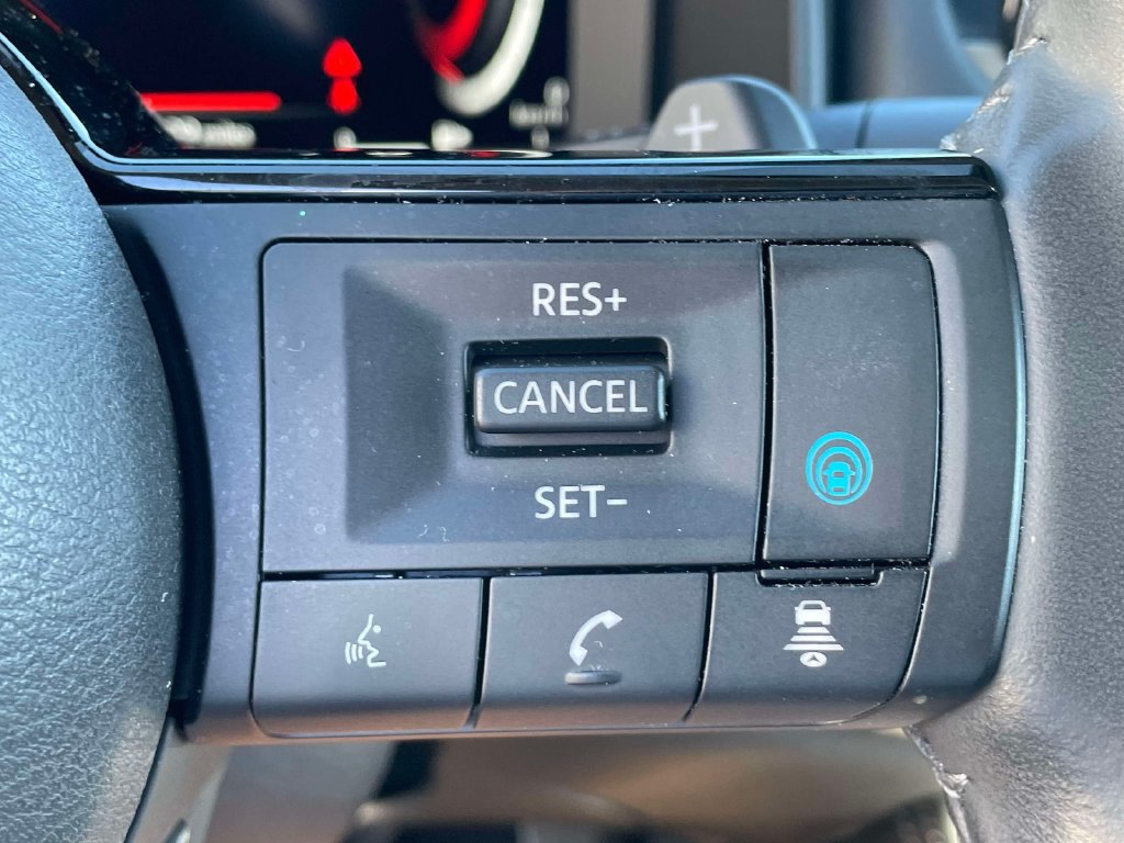 Used 2023 Nissan Rogue Platinum w/ Platinum Premium Package AWD/4WD image 31