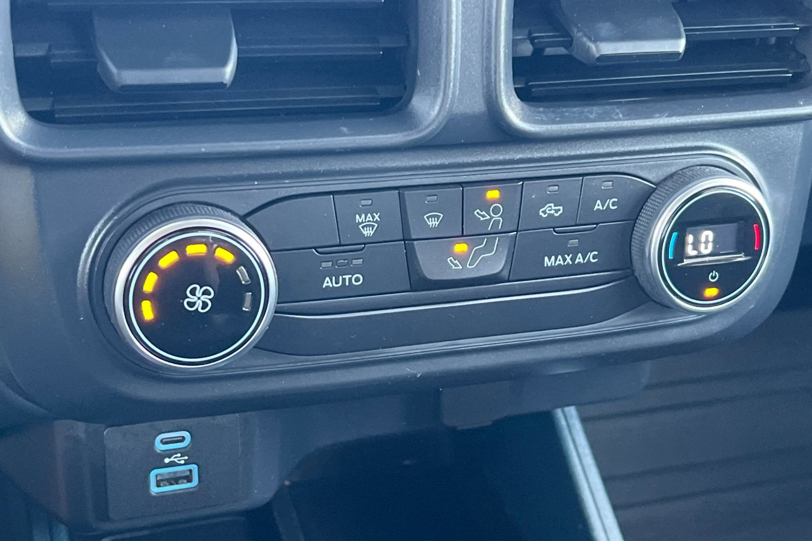 Used 2022 Ford Maverick XL image 19