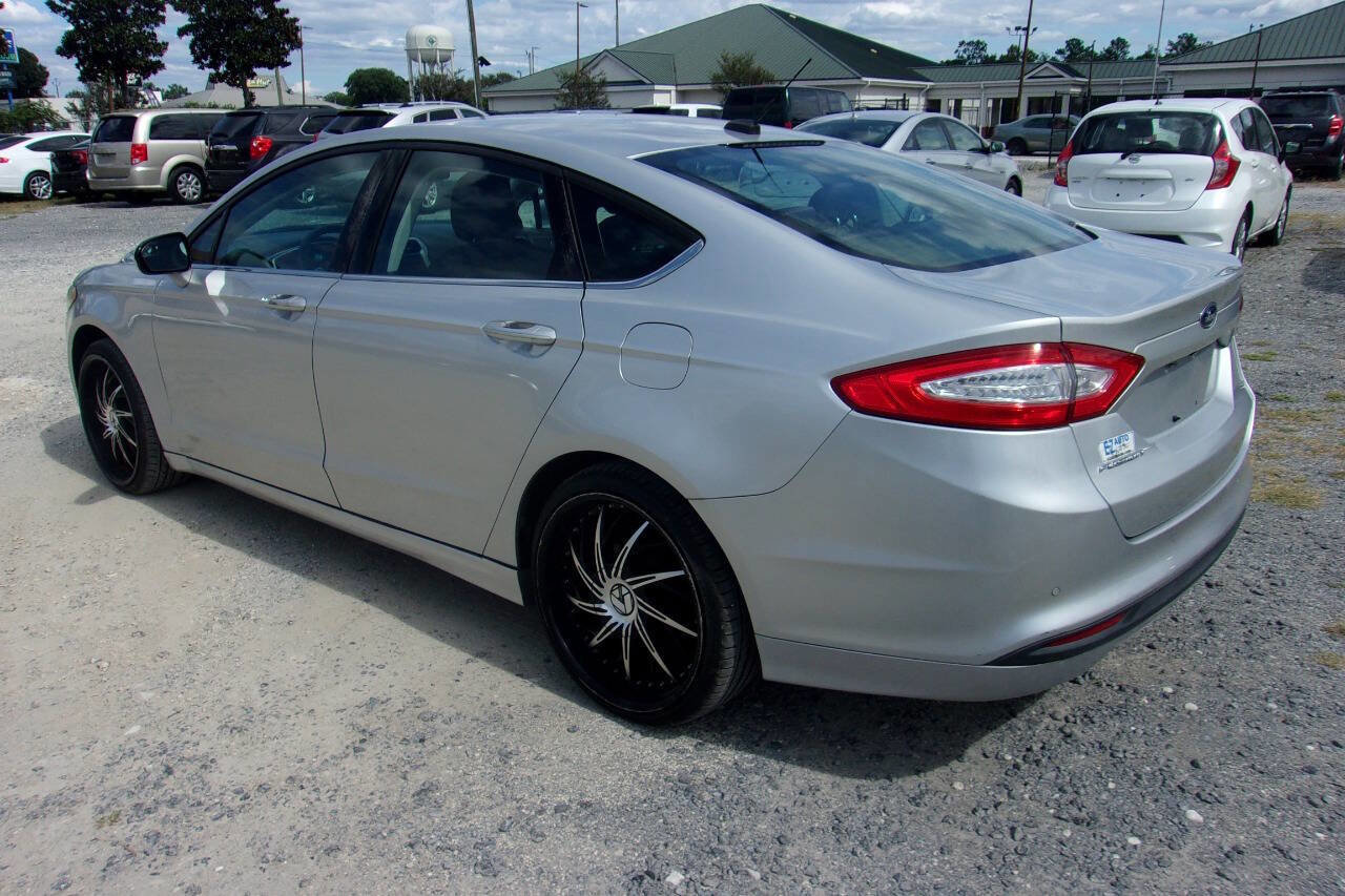 Used 2016 Ford Fusion SE image 7