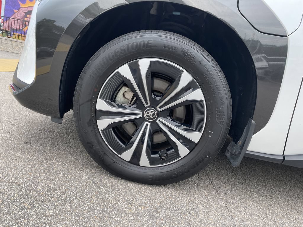 Certified 2024 Toyota bZ4X AWD w/ Weather Package image 9