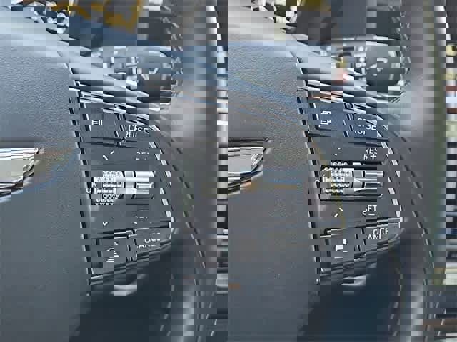 Used 2019 Genesis G90 3.3T Premium image 25