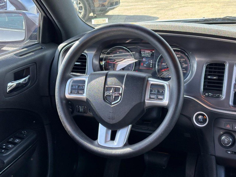 Used 2013 Dodge Charger SE RWD image 14