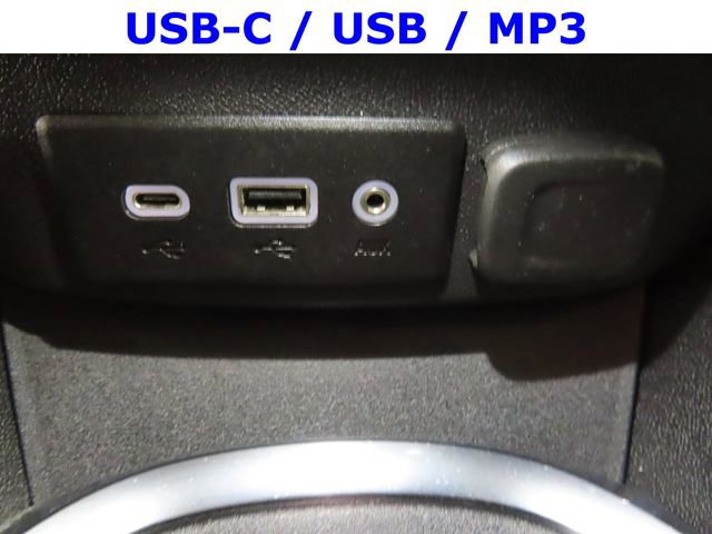 Used 2023 Chevrolet Malibu LT image 9