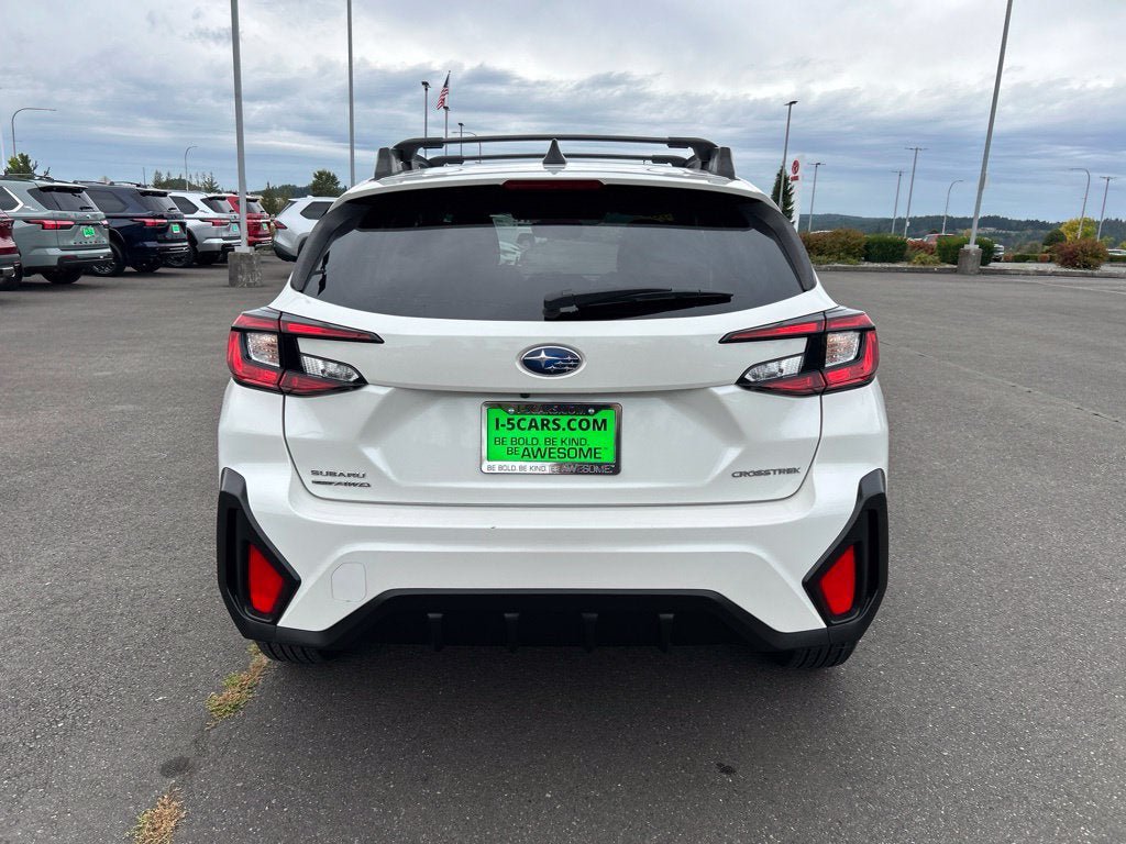 Used 2024 Subaru Crosstrek 2.0i Premium w/ Crosstrek Mirror Package AWD/4WD image 7