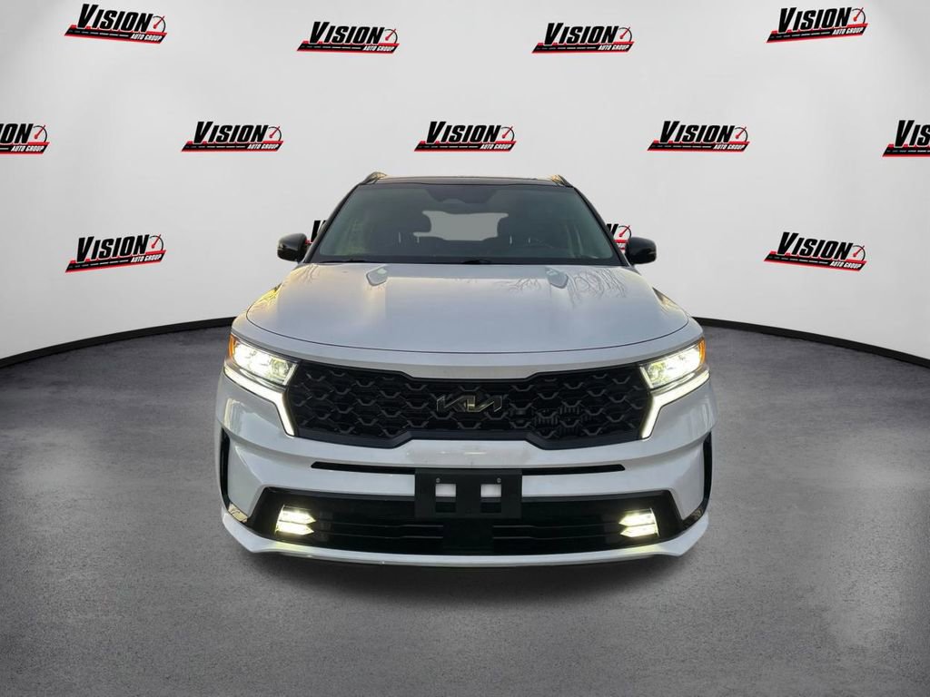 Certified 2022 Kia Sorento SX image 2