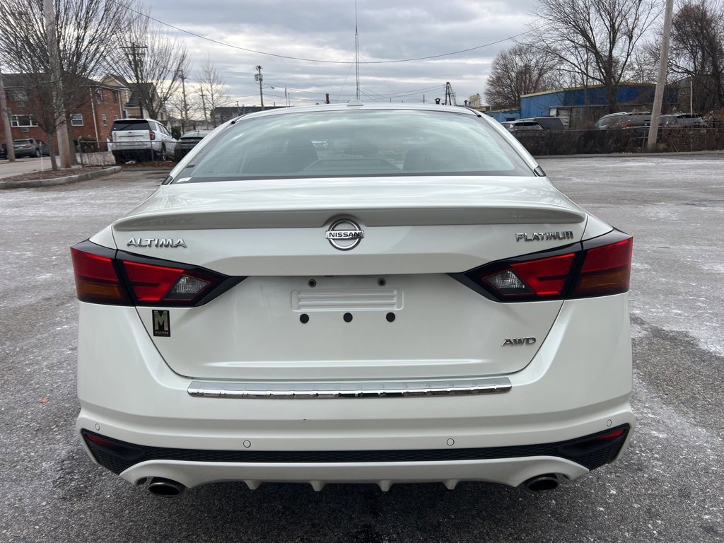 Used 2019 Nissan Altima 2.5 Platinum image 4