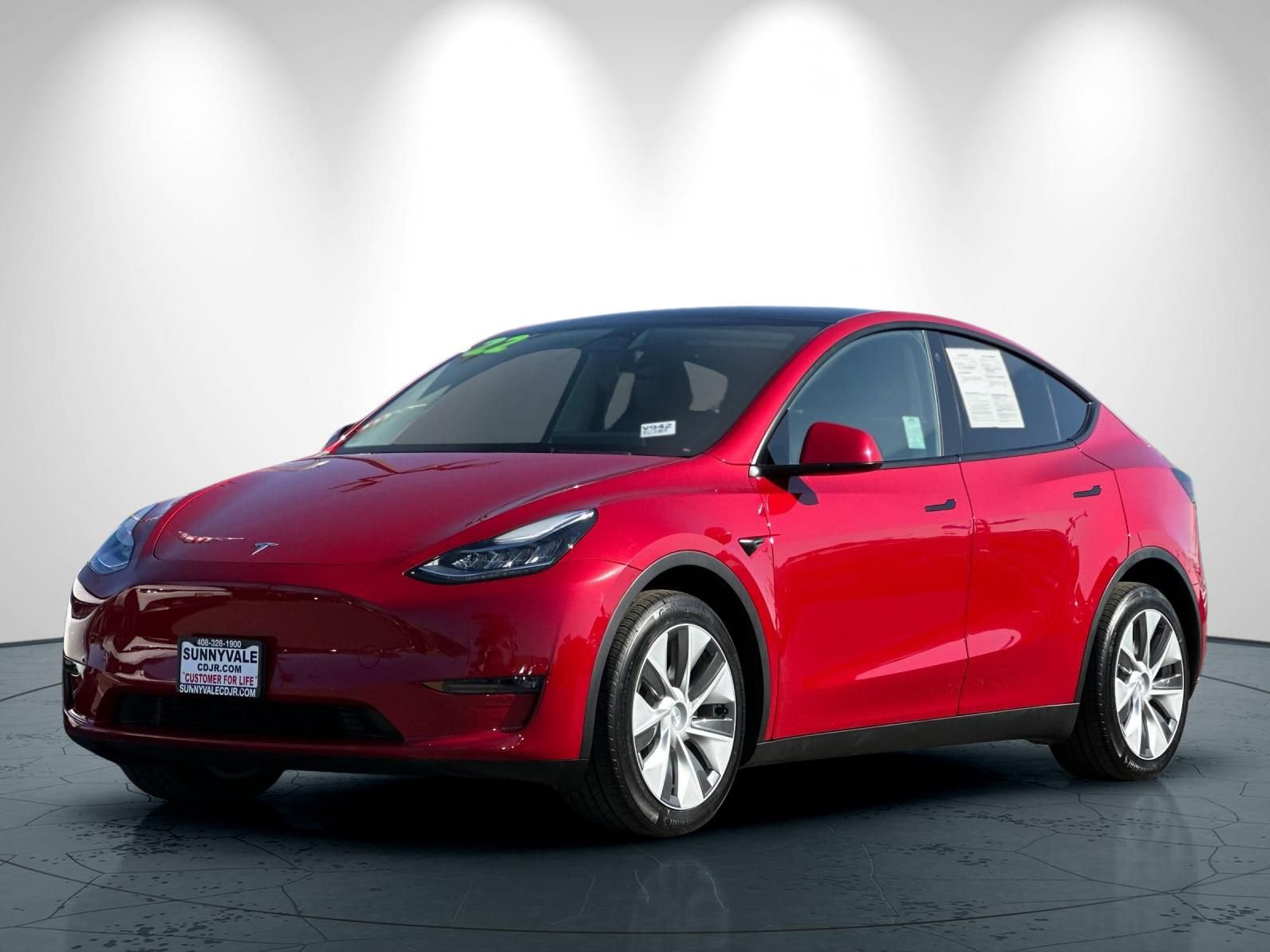 Used 2022 Tesla Model Y Long Range image 8