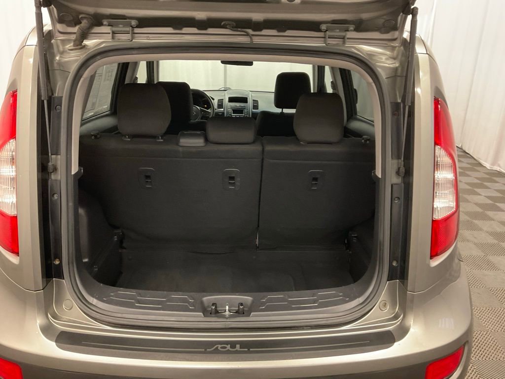 Used 2013 Kia Soul image 31