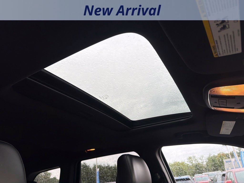 Used 2014 Jeep Grand Cherokee Altitude AWD/4WD image 7