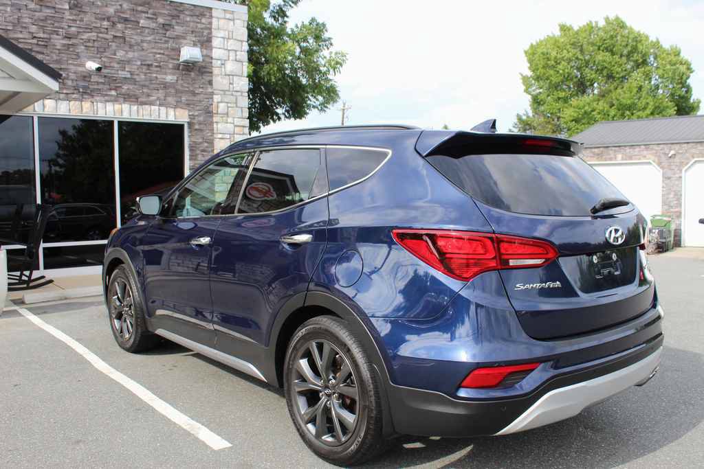 Used 2017 Hyundai Santa Fe Sport FWD image 9