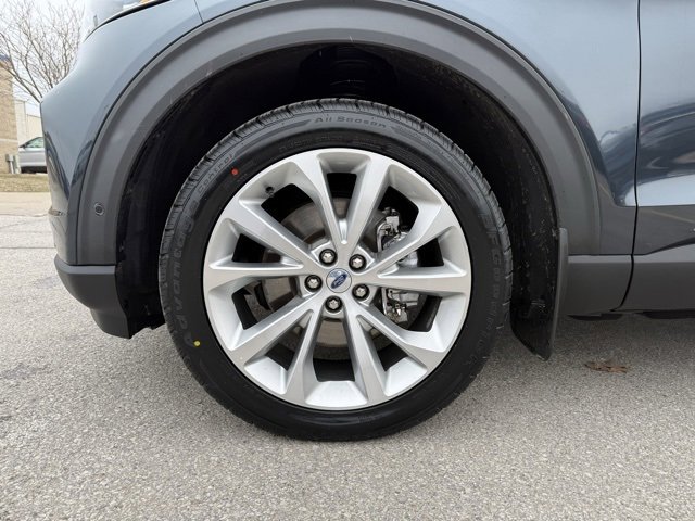 Certified 2023 Ford Explorer Platinum w/ Technology Package image 35