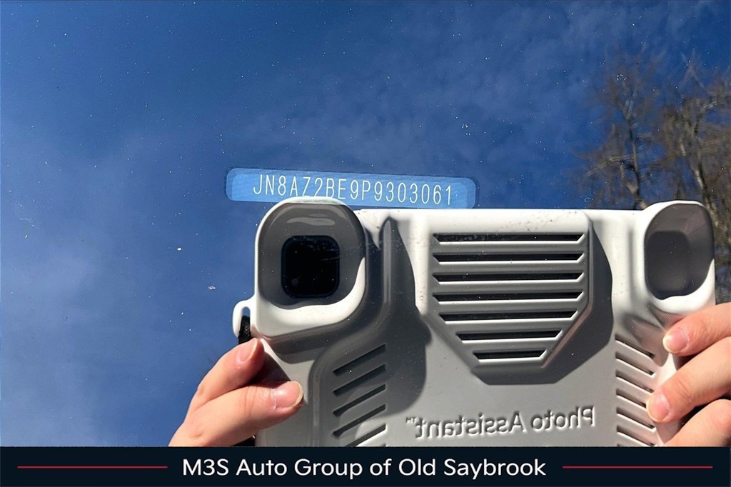 Used 2023 INFINITI QX80 Sensory w/ Cargo Package image 19