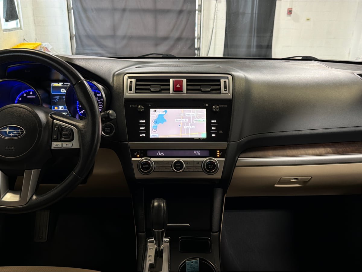 Used 2017 Subaru Outback 3.6R Limited AWD/4WD image 29
