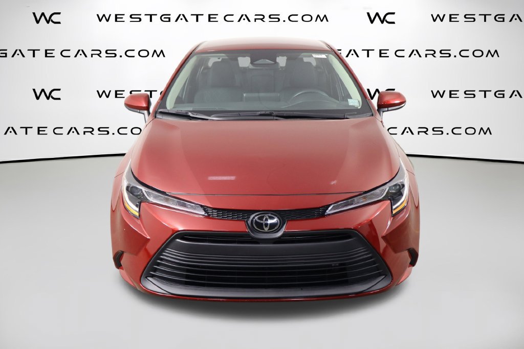 Used 2024 Toyota Corolla LE FWD image 2