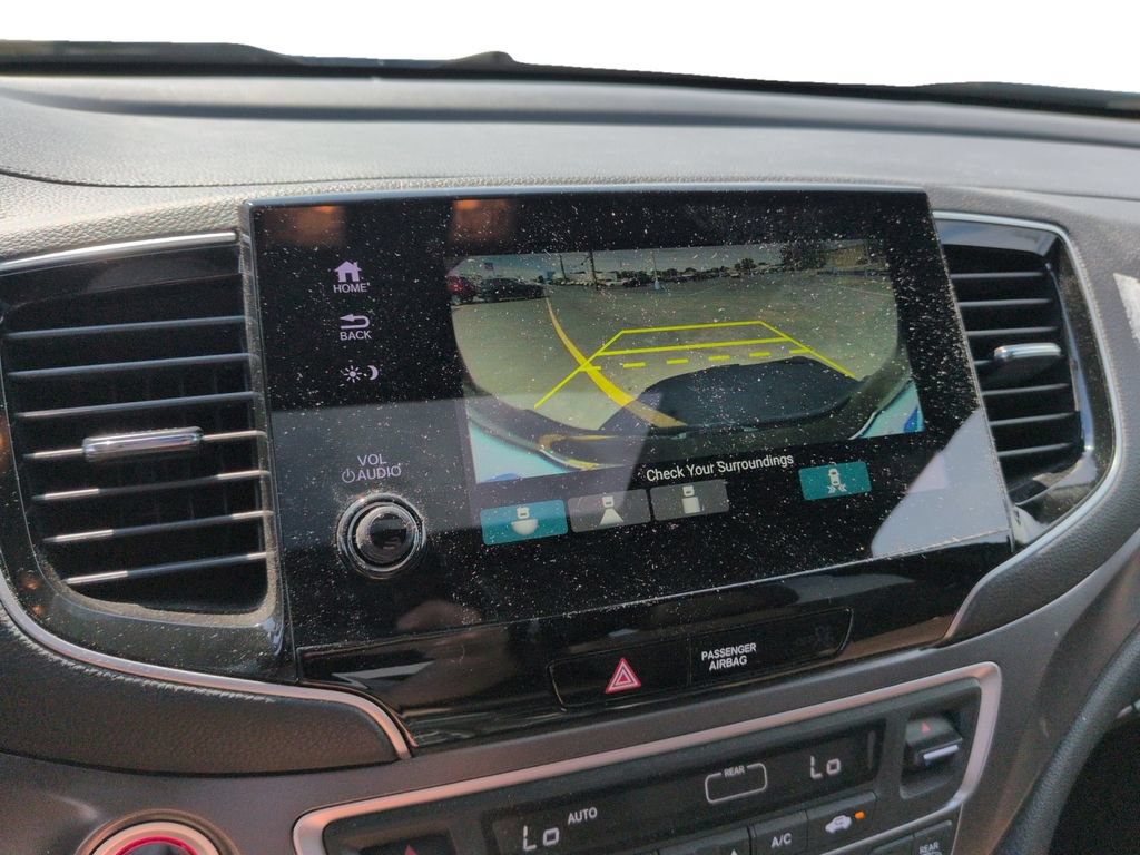 Used 2025 Honda Passport EX-L image 16