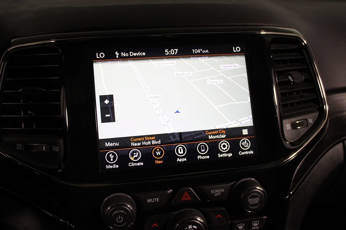 Used 2020 Jeep Grand Cherokee Limited X RWD image 14