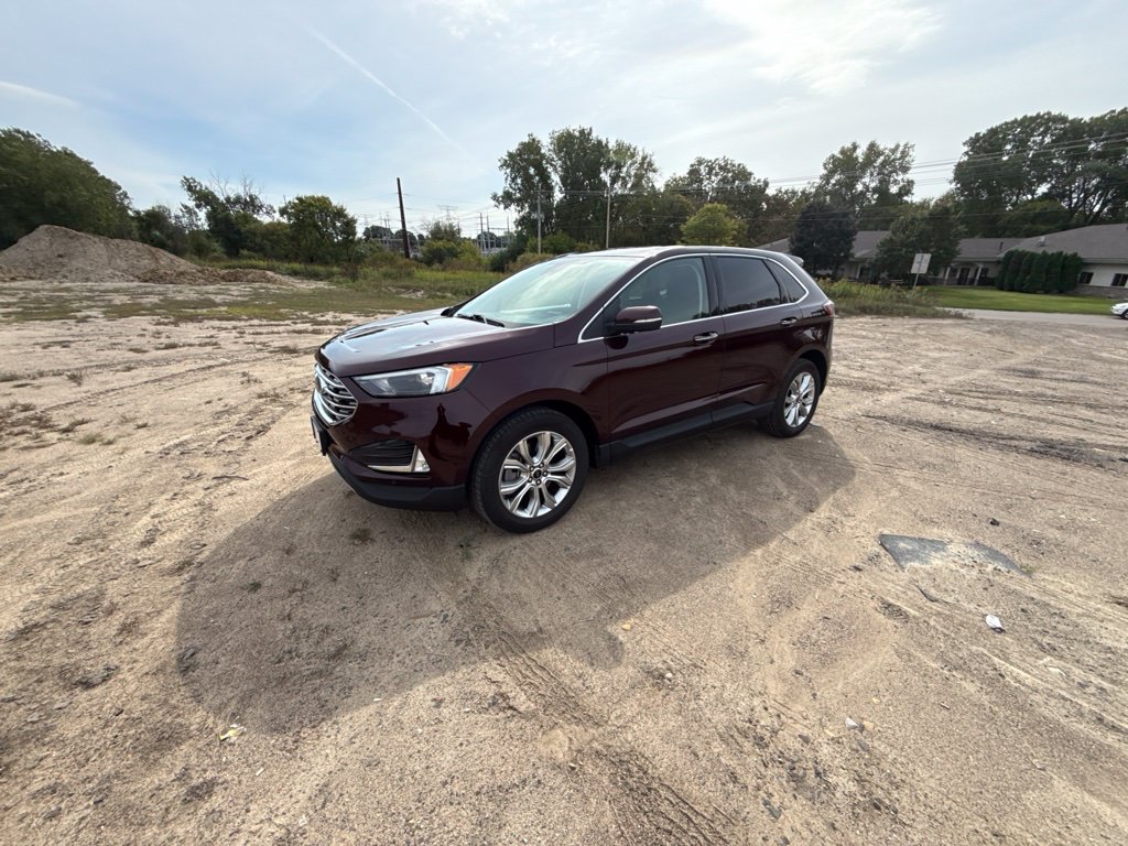 Used 2024 Ford Edge Titanium AWD/4WD image 4