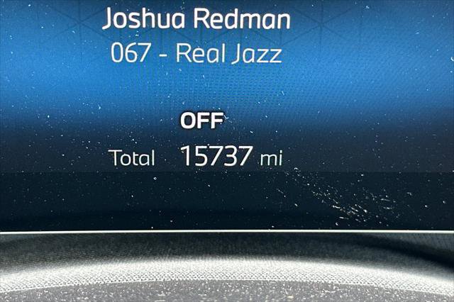 Used 2023 BMW 740i w/ Parking Assistance Package image 24