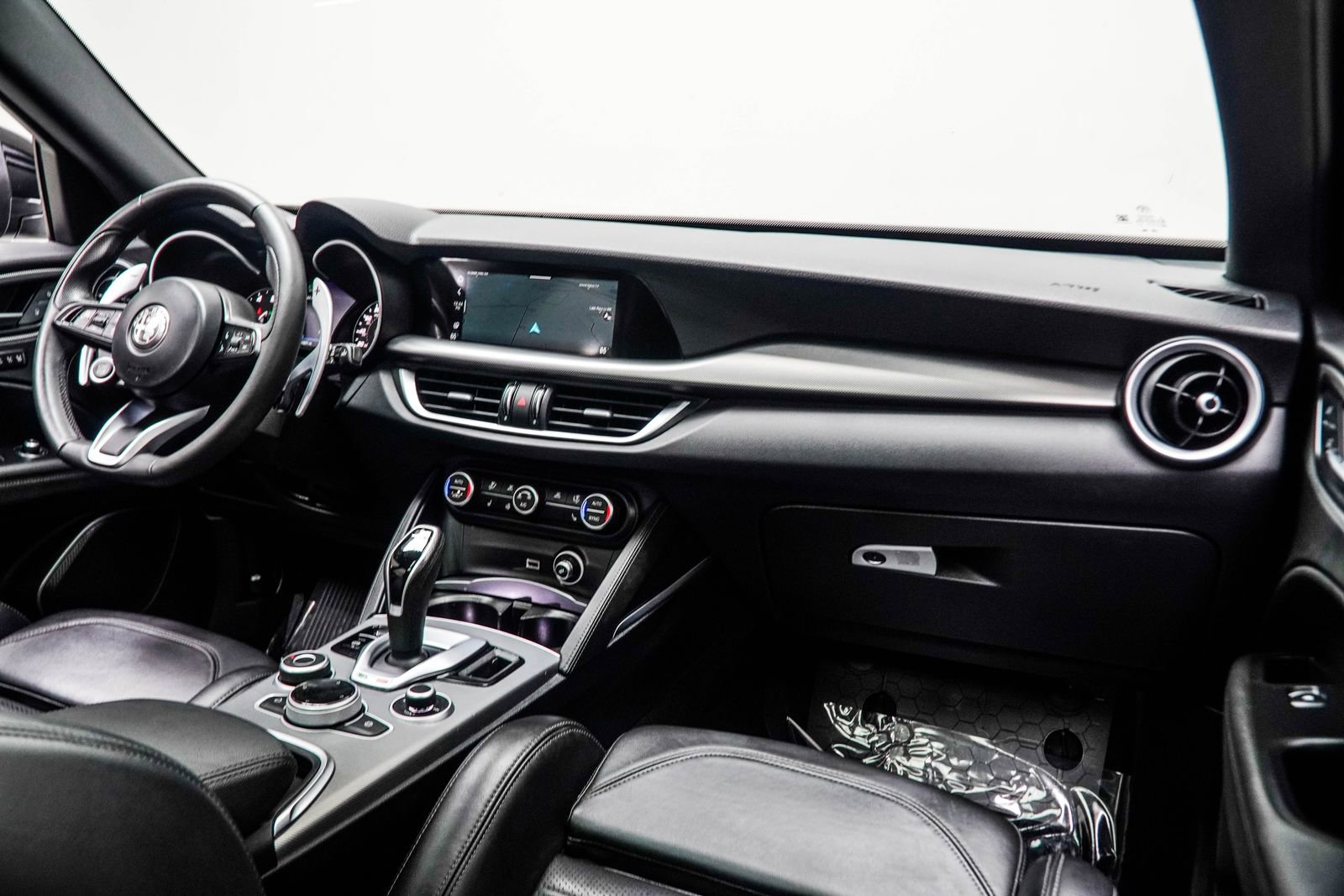 Used 2023 Alfa Romeo Stelvio Veloce image 19