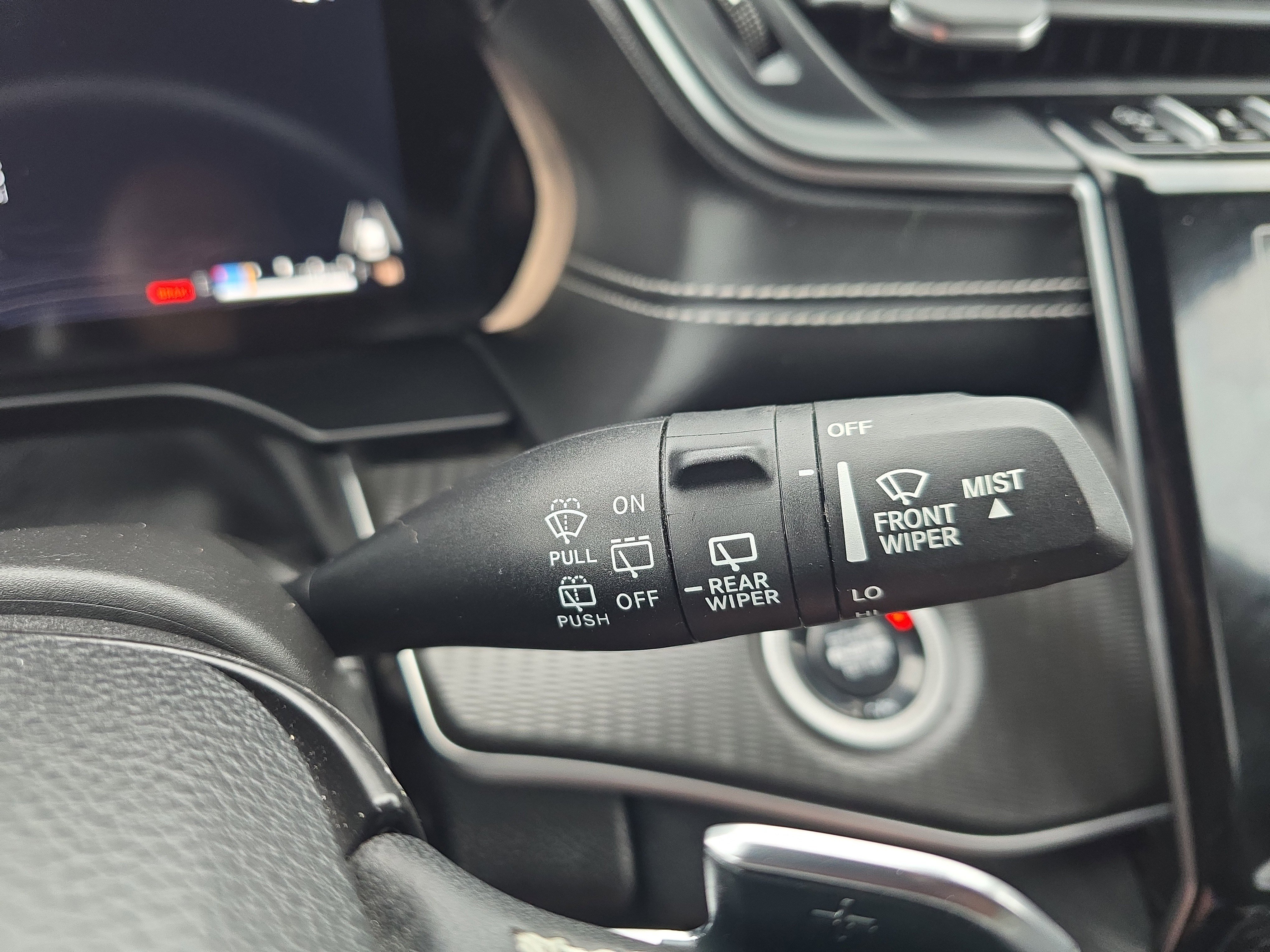 Used 2024 Jeep Grand Cherokee Altitude AWD/4WD image 23