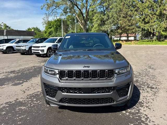 New 2026 Jeep Grand Cherokee Limited AWD/4WD image 5