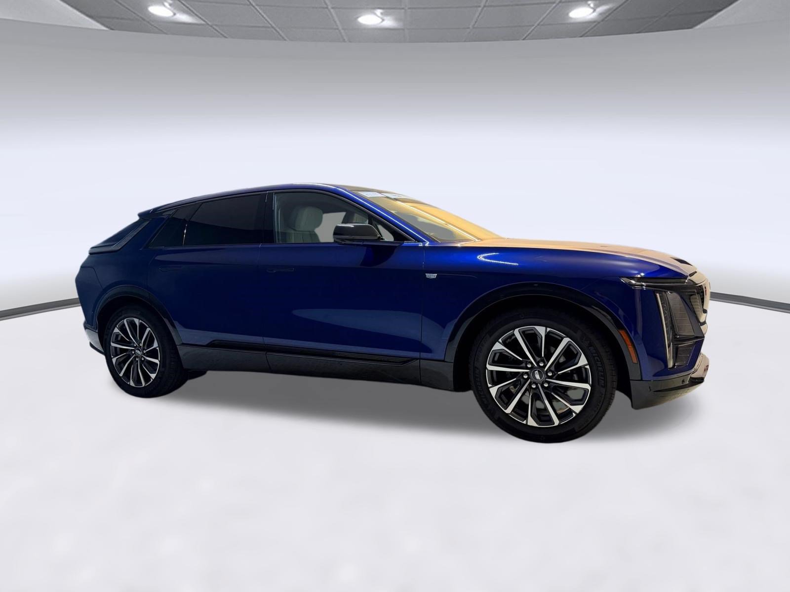 Certified 2024 Cadillac Lyriq Sport RWD image 7
