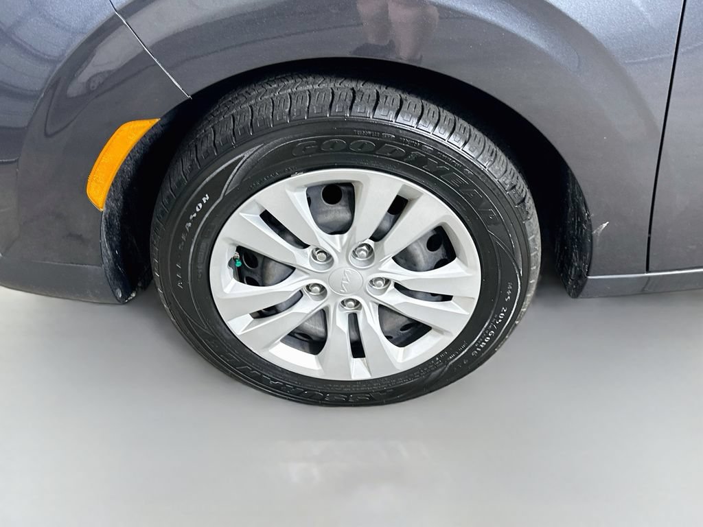 Used 2022 Kia Soul LX FWD image 8