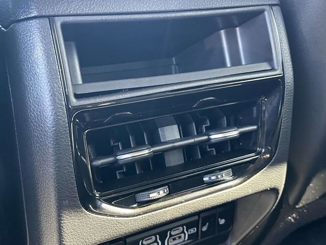 Used 2022 Jeep Grand Cherokee Limited image 20