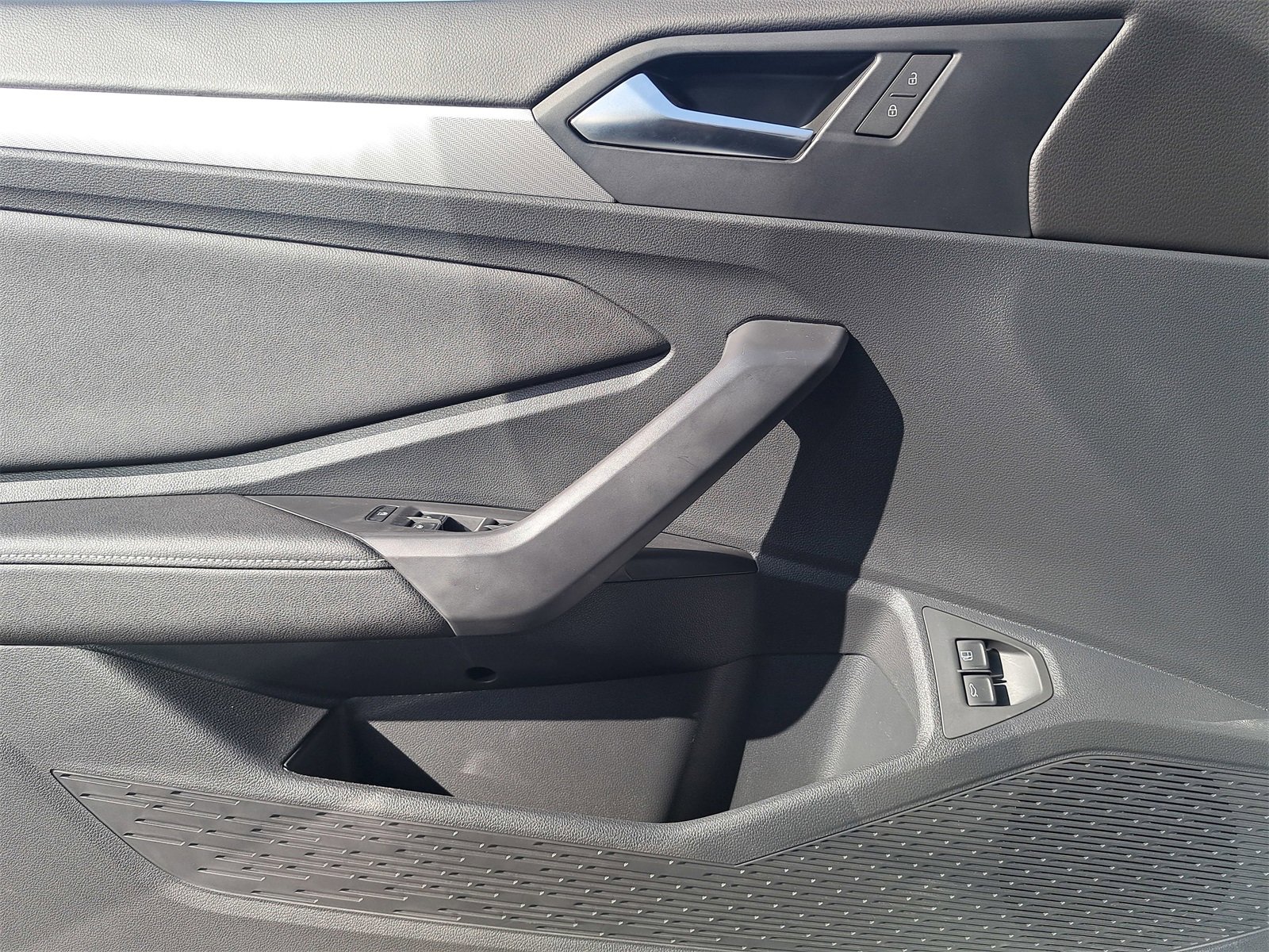 Certified 2024 Volkswagen Jetta S image 26