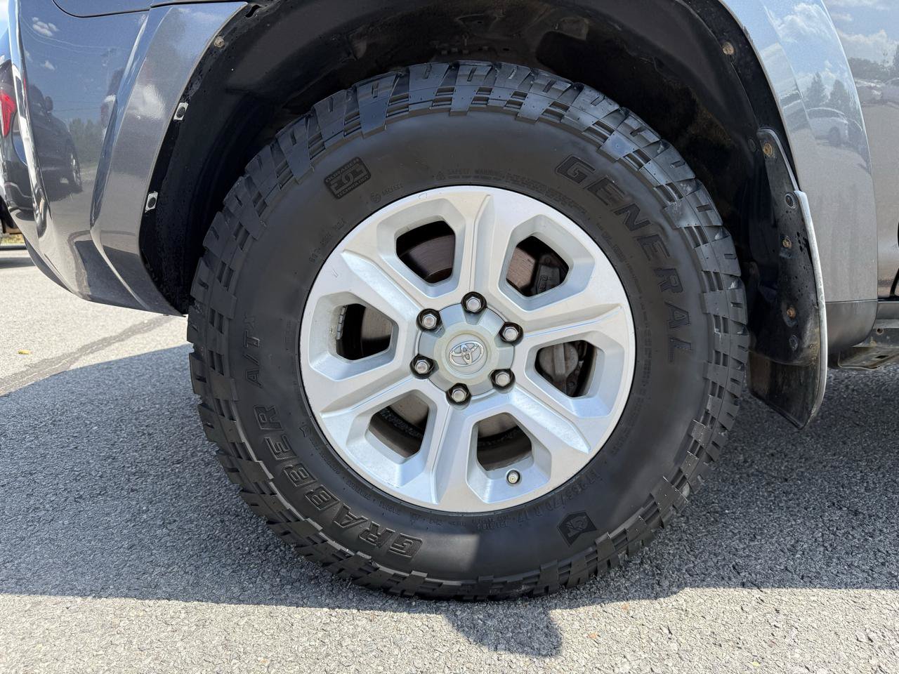 Used 2014 Toyota 4Runner SR5 RWD image 42