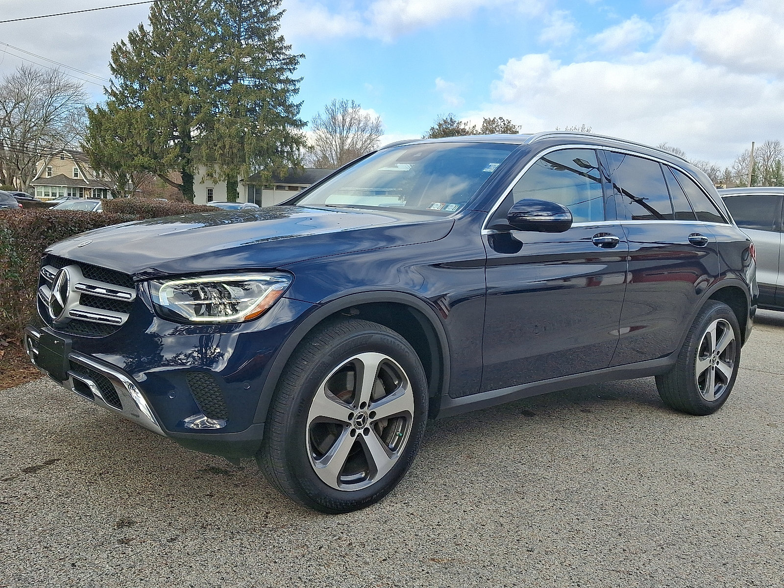 Used 2022 Mercedes-Benz GLC 300 4MATIC image 3