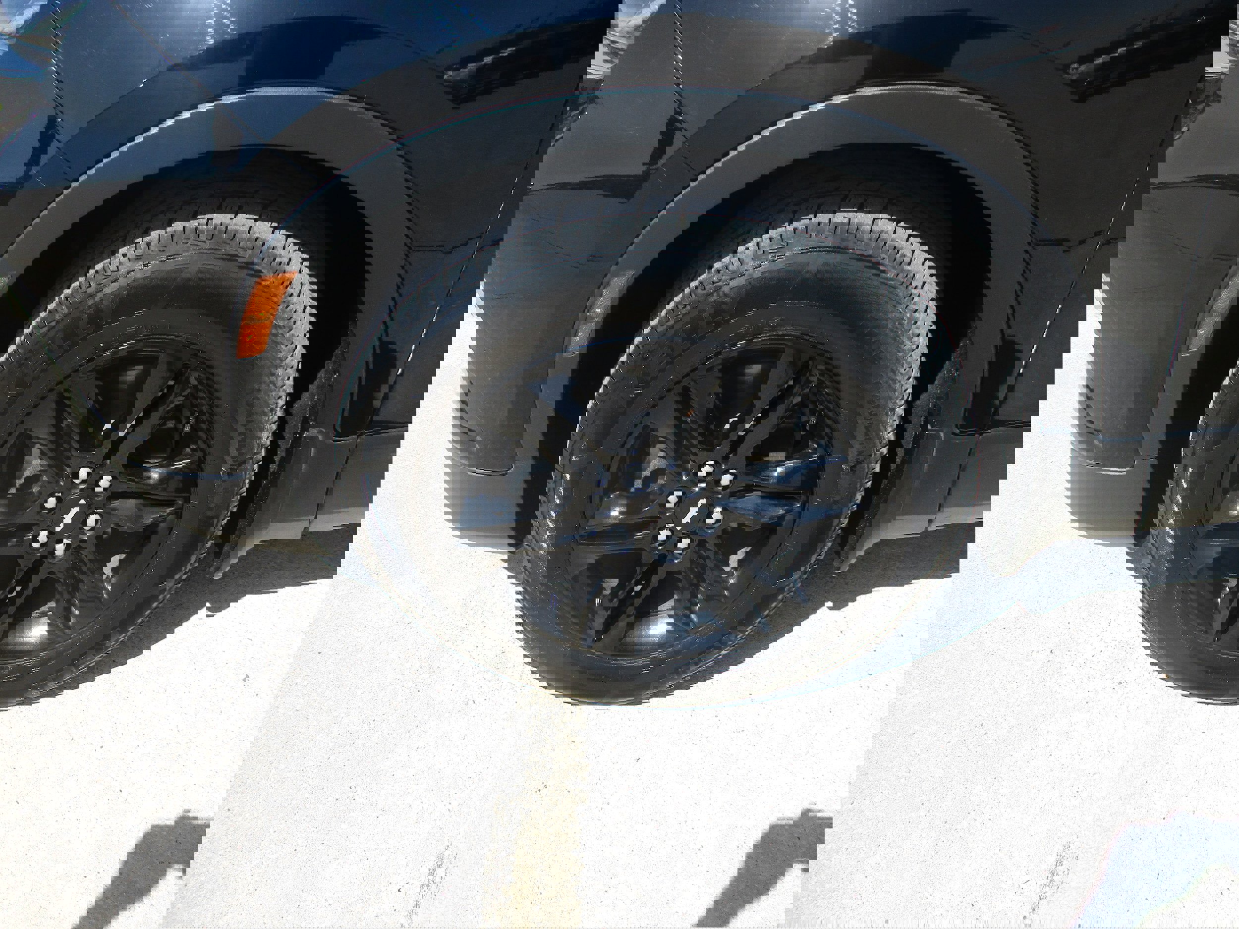 Used 2019 Chevrolet Blazer LT image 3