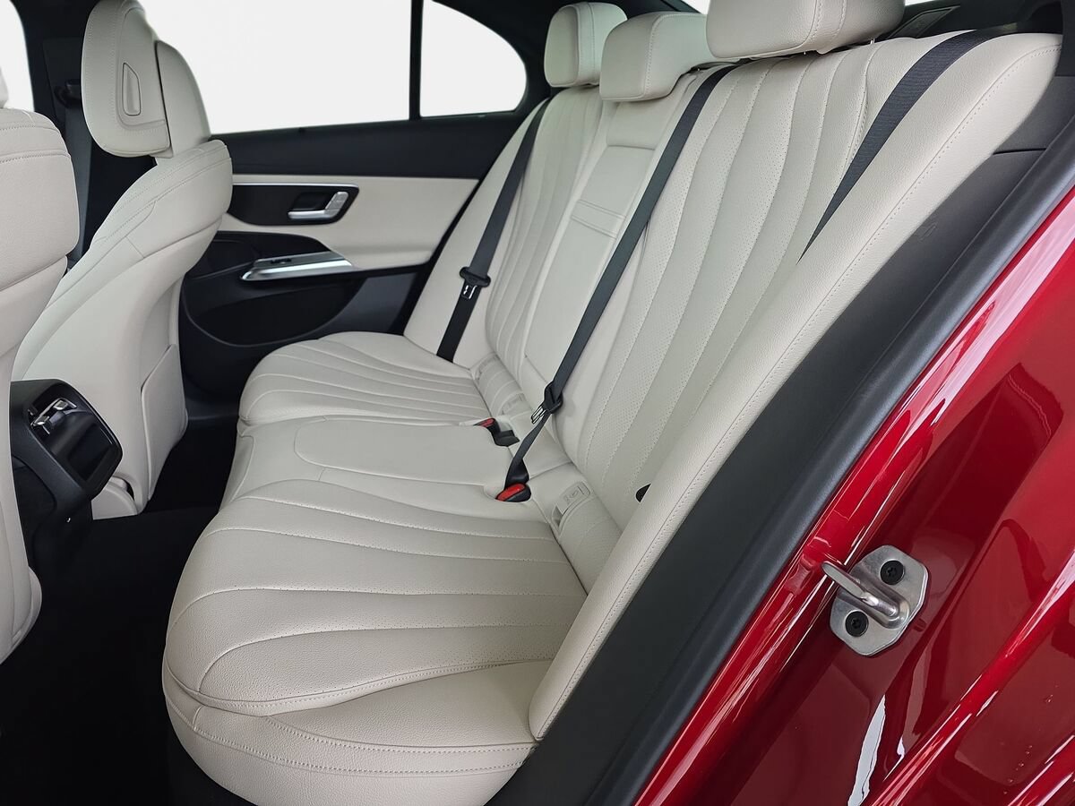 New 2026 Mercedes-Benz E 350 4MATIC Sedan image 14