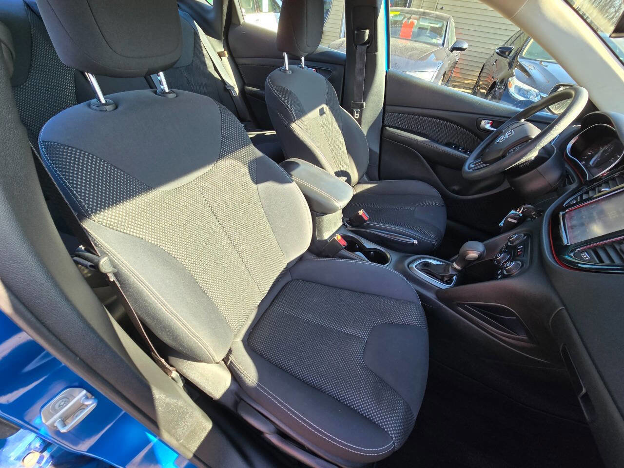 Used 2016 Dodge Dart SXT image 28