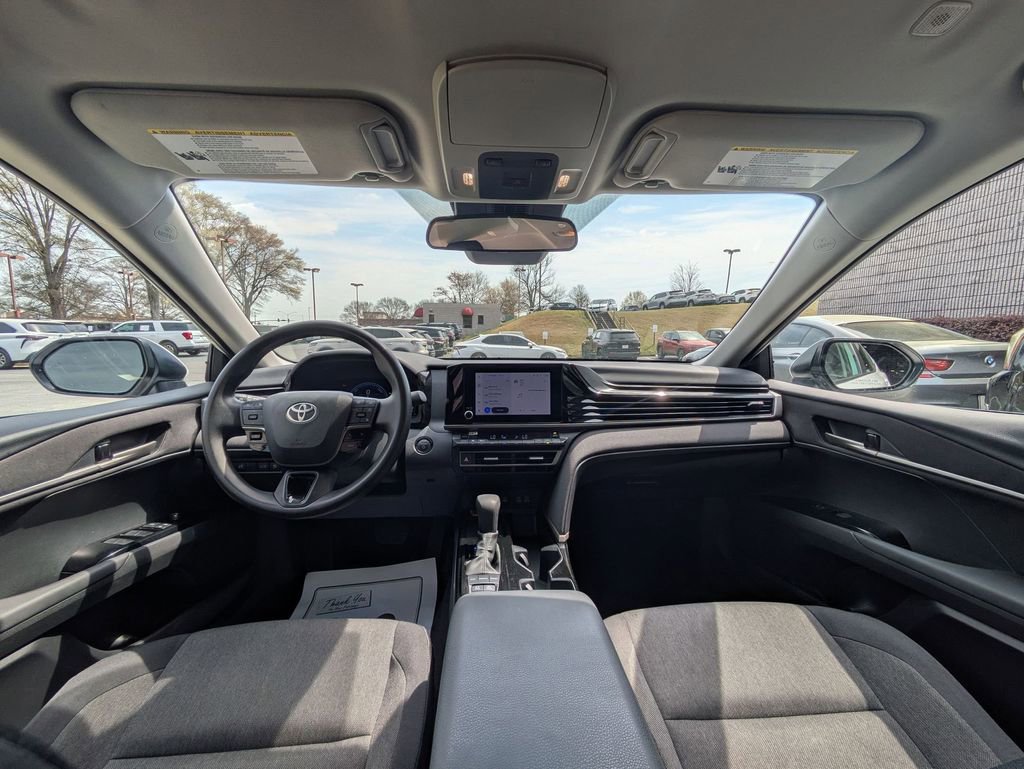 Used 2025 Toyota Camry LE image 24