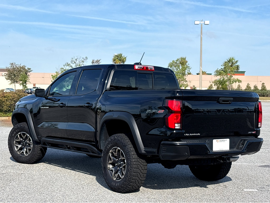 Used 2024 Chevrolet Colorado ZR2 w/ Technology Package image 26
