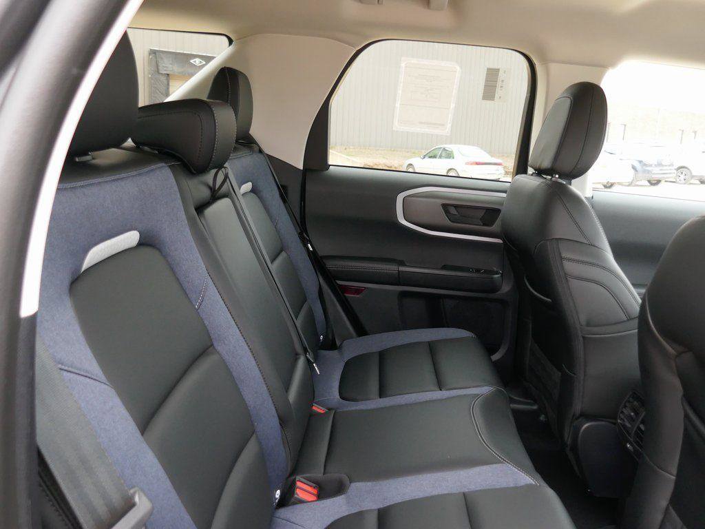 New 2025 Ford Bronco Sport Outer Banks image 12