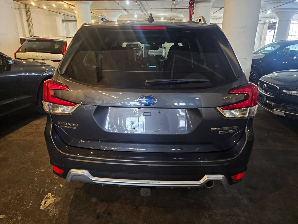 Used 2023 Subaru Forester Touring AWD/4WD image 3