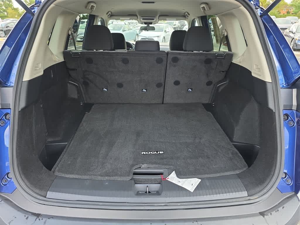 Used 2023 Nissan Rogue SV AWD/4WD image 26