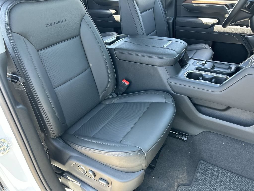 New 2026 GMC Sierra 2500 Denali w/ Denali Reserve Package AWD/4WD image 28