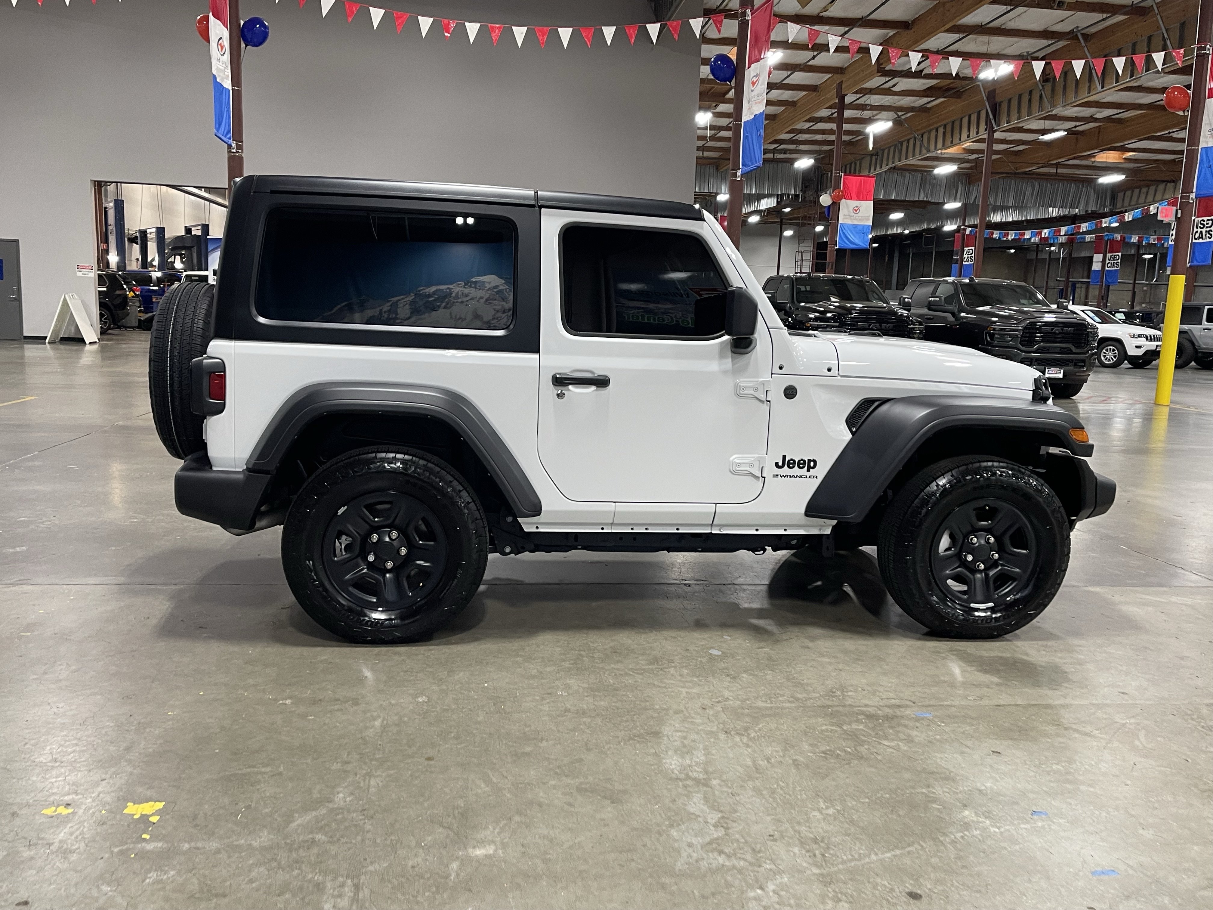 Certified 2025 Jeep Wrangler Sport AWD/4WD image 6
