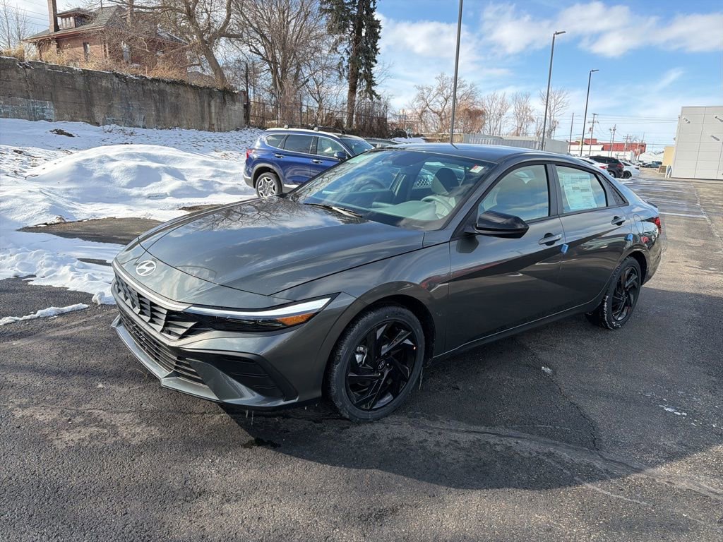 New 2026 Hyundai Elantra Sport image 3