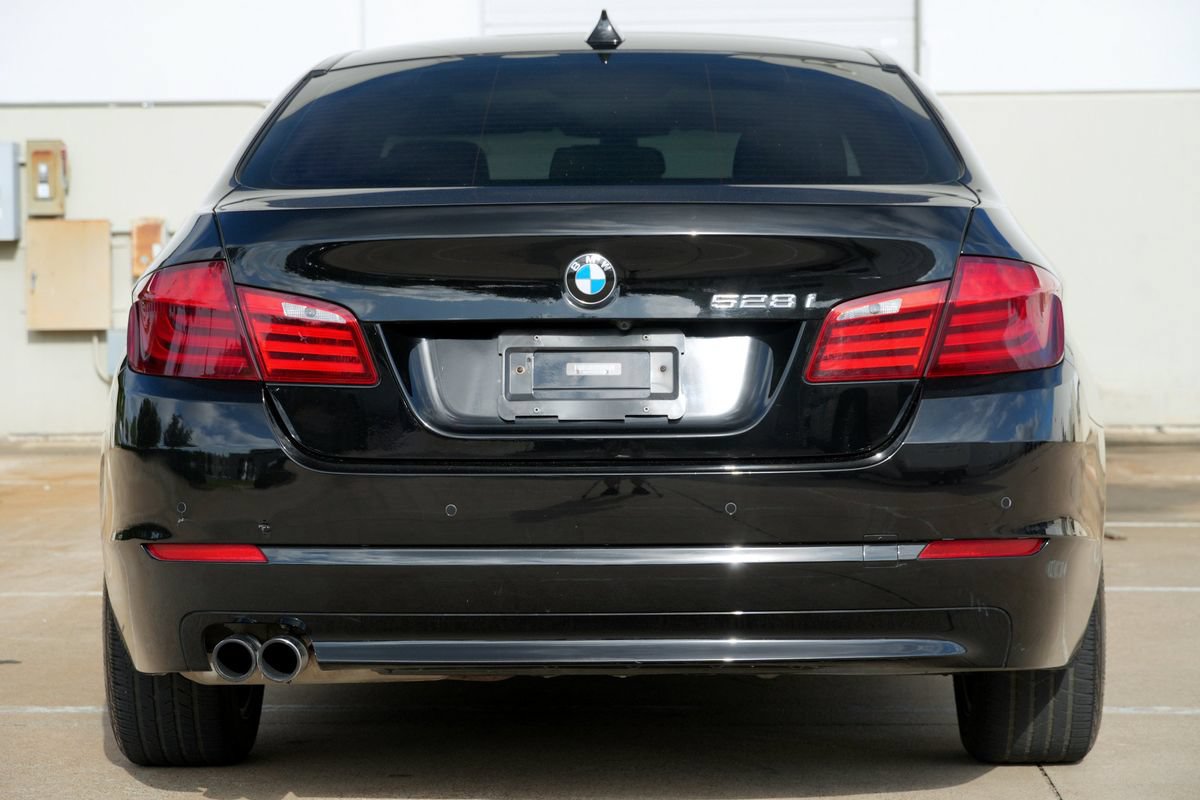 Used 2012 BMW 528i Sedan RWD image 18